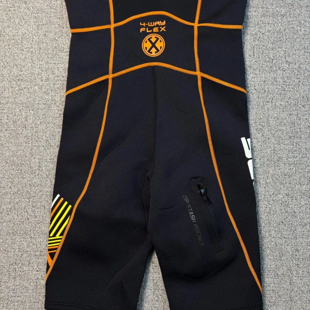 Sea-Doo Wetsuit Mens Medium Black Orange Vibe Shorty 2mm 4-Way Flex Front Zip
